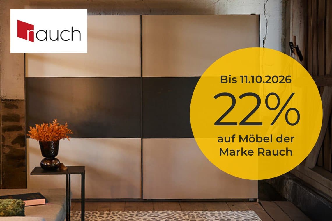 Bis 11.10.2026 22 % auf Möbel der Marke Rauch – großer Schwebetürenschrank in modernem Schlafzimmer mit Dekoration