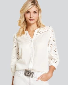 weiße Spitzenblusen