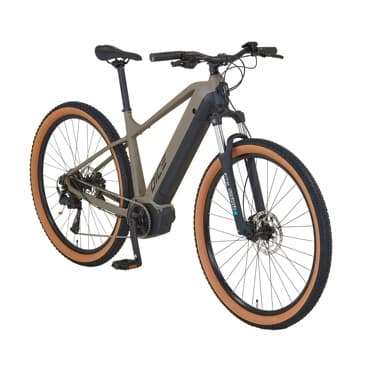 Modernes E-Bike mit breiten Reifen und robustem Rahmen in Grau und Schwarz, Ansicht von schräg vorne.